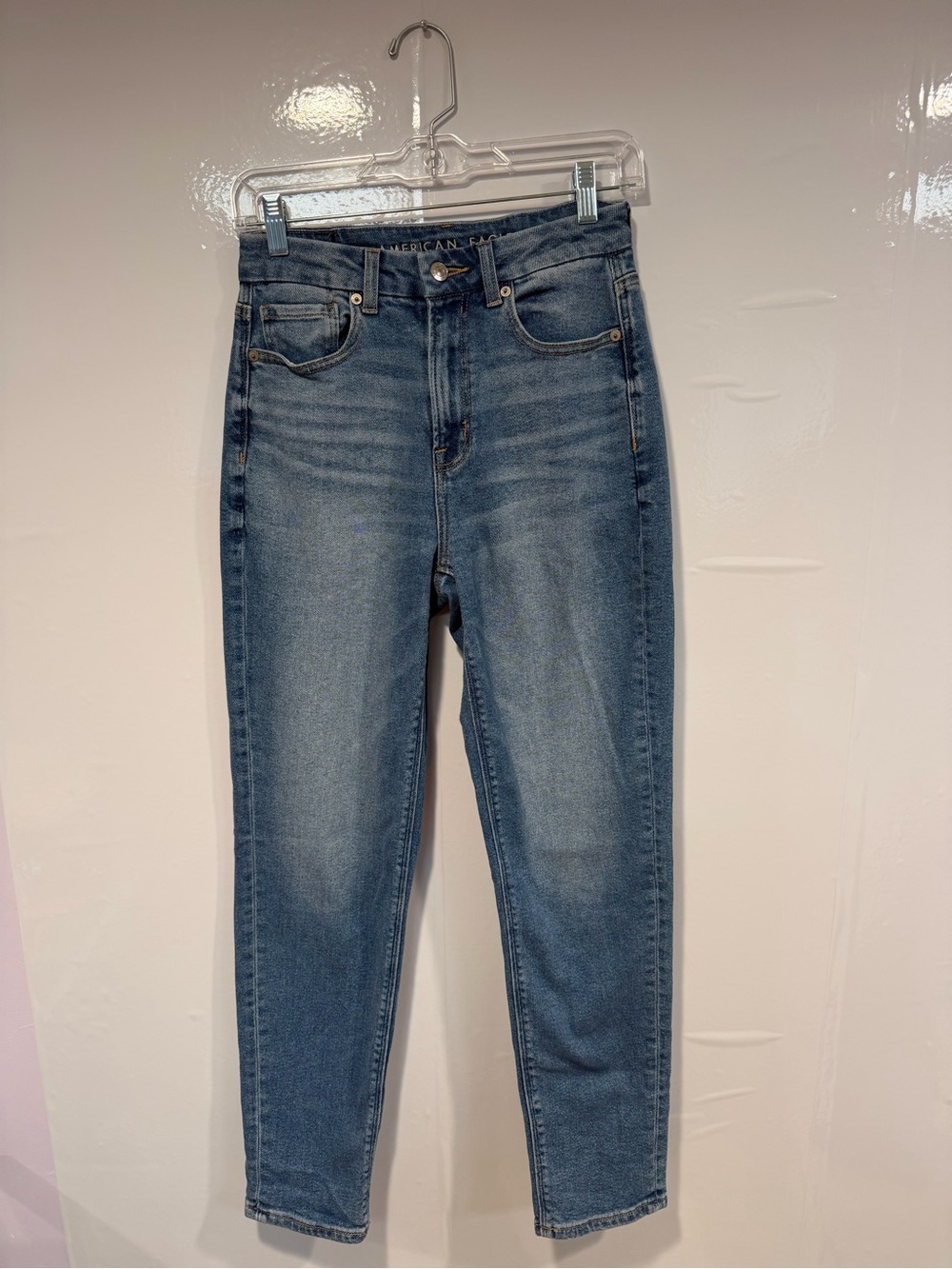 American Eagle Outfitters Curvy Mom Jeans in Medium Blue